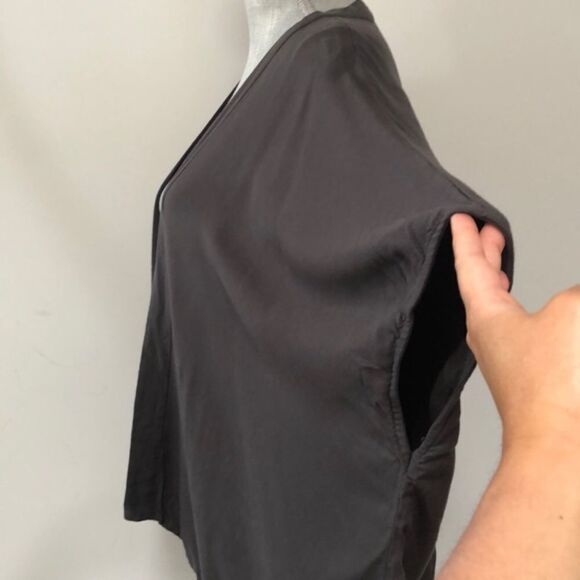 ARITZIA Talula Fawkner Kimono Lightweight Cardigan Gray S/M - Picture 7 of 7